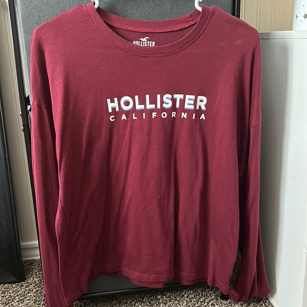 Hollister maroon long sleeve shirt size small.